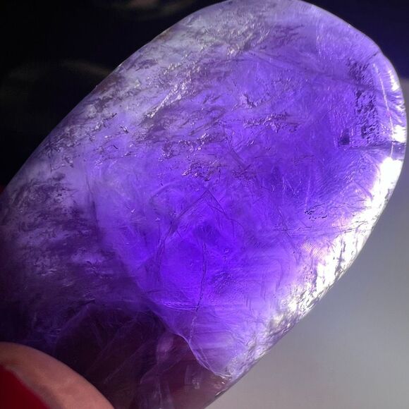 Amethyst Crystal Meditation Palmstone (1) - Picture 7 of 13